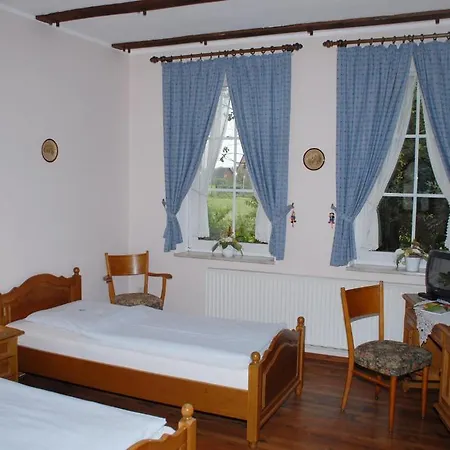 ホテル Heinrichs Gastehof Lüdersfeld